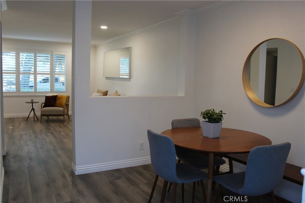 Pasadena, California, 91101, United States, 2 Bedrooms Bedrooms, ,2 BathroomsBathrooms,Residential,For Sale,1944784