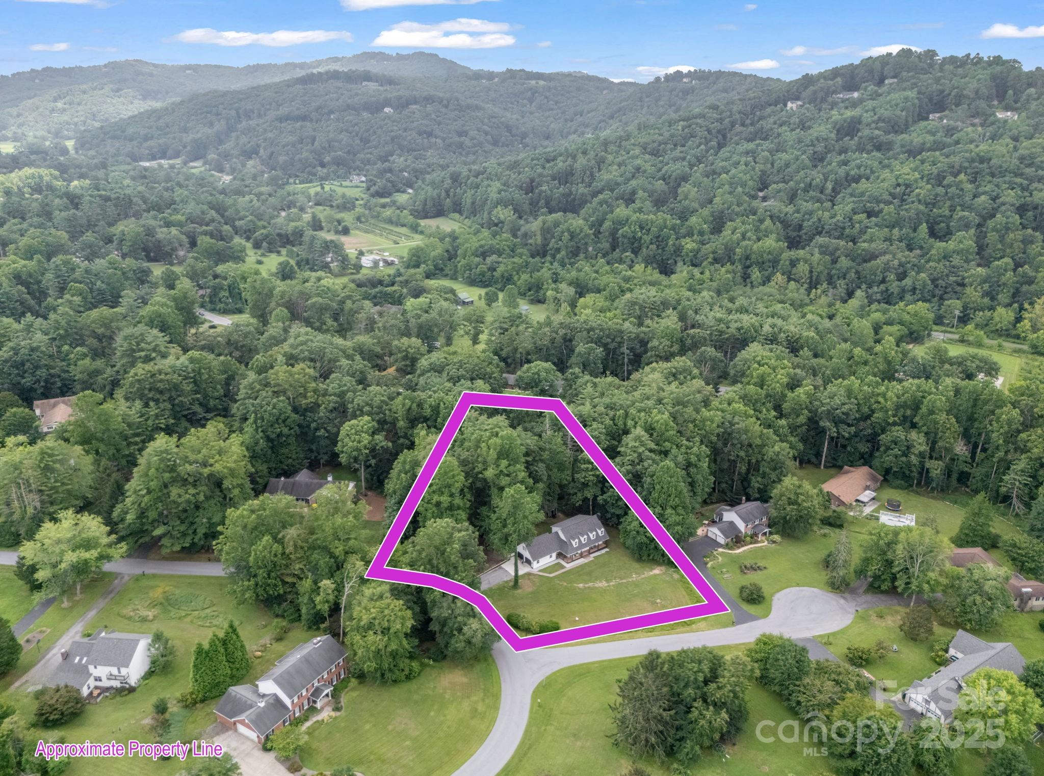 Hendersonville, North Carolina, 28791, United States, 4 Bedrooms Bedrooms, ,3 BathroomsBathrooms,Residential,For Sale,1973922