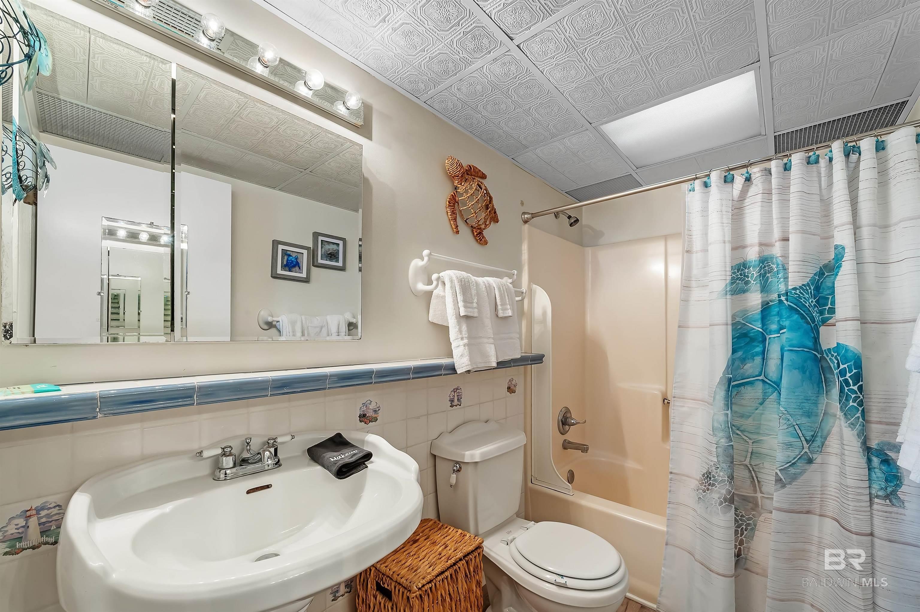 Gulf Shores, Alabama, 36542, United States, 2 Bedrooms Bedrooms, ,2 BathroomsBathrooms,Residential,For Sale,1982697