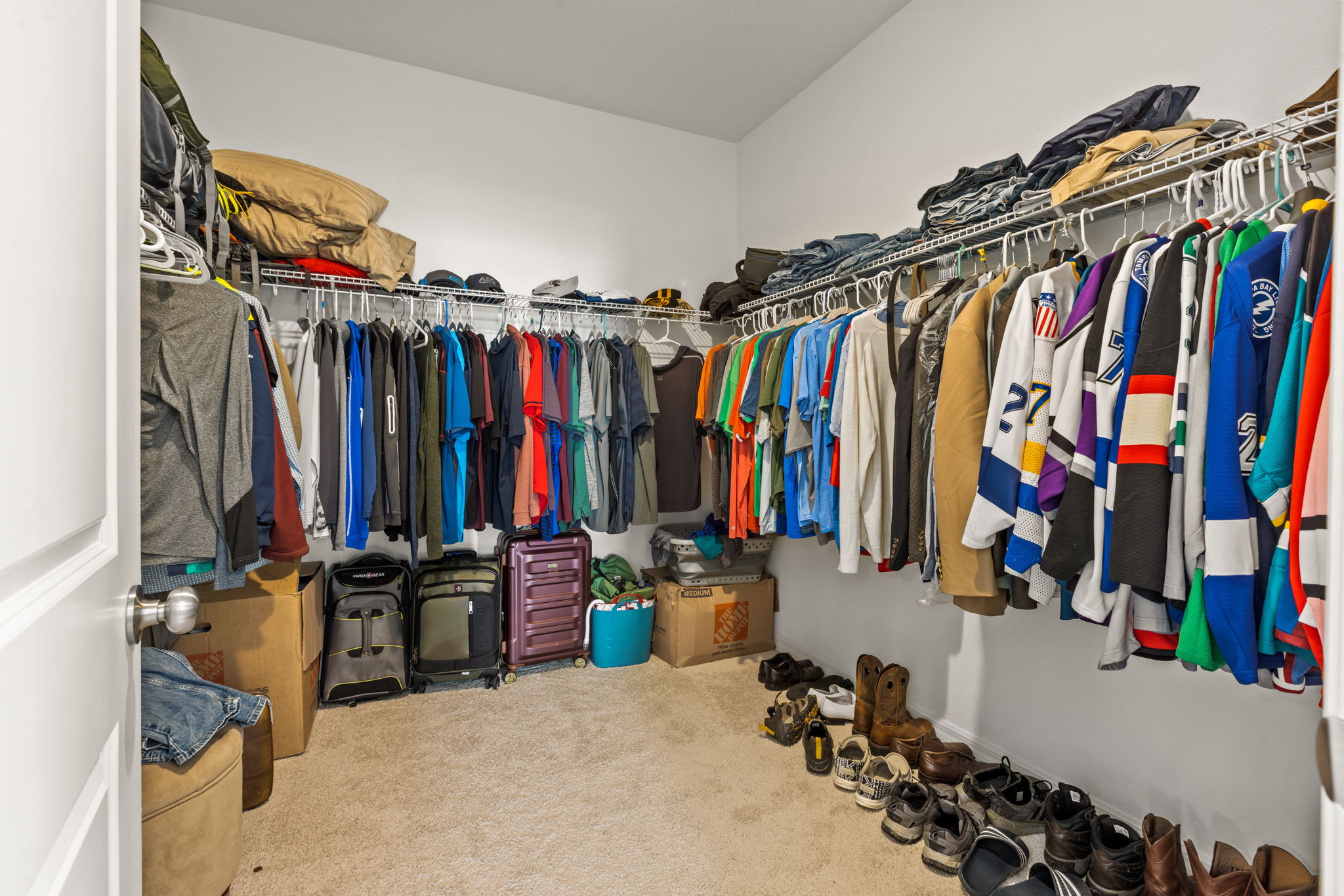 Wesley Chapel, Florida, 33545, United States, 4 Bedrooms Bedrooms, ,5 BathroomsBathrooms,Residential,For Sale,1975972