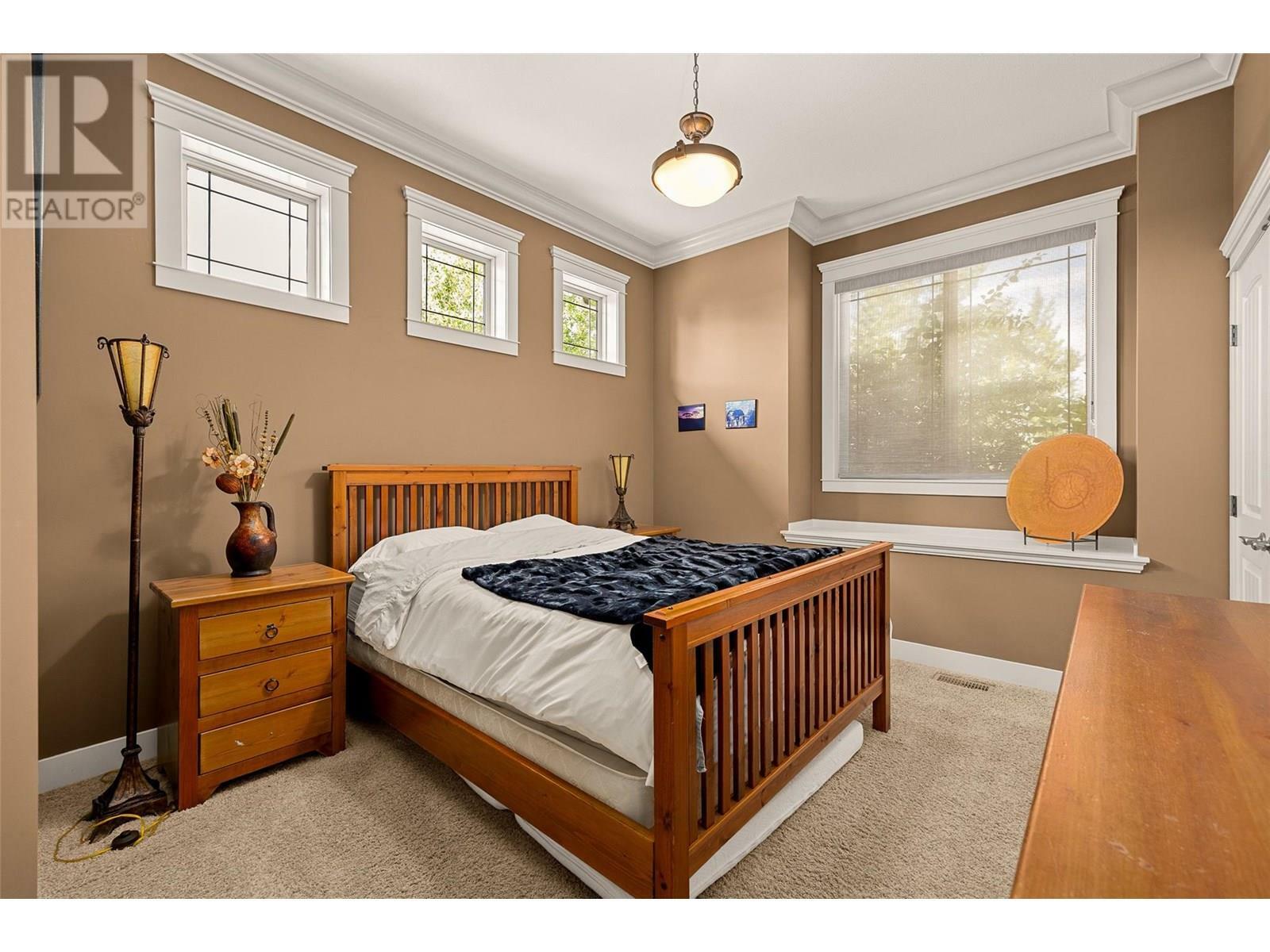 KELOWNA, British Columbia, V1W 4C5, CA, 5 Bedrooms Bedrooms, ,3 BathroomsBathrooms,Residential,For Sale,1883481