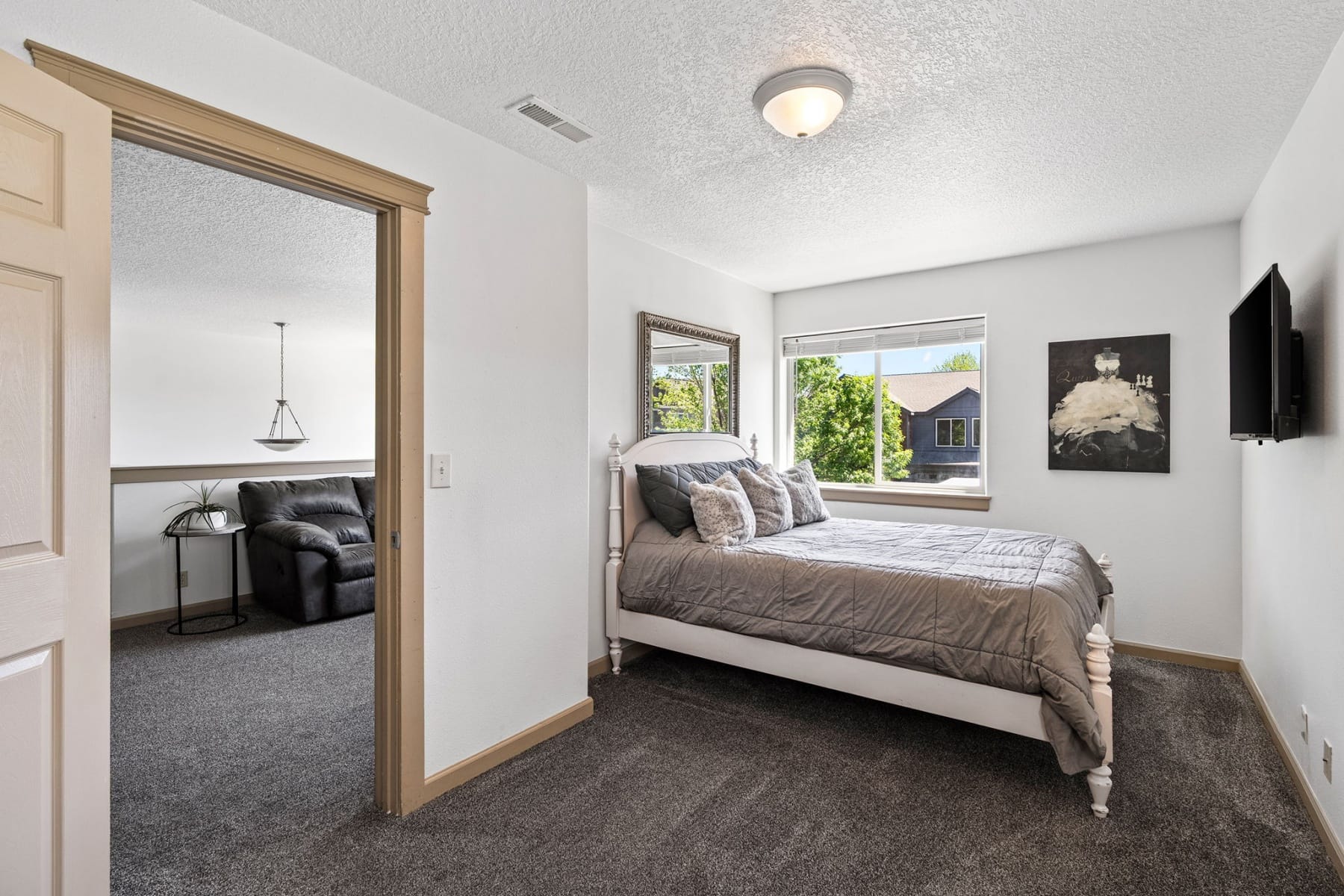  2847 SW Indian Place Redmond, OR 97756 - 物件實景