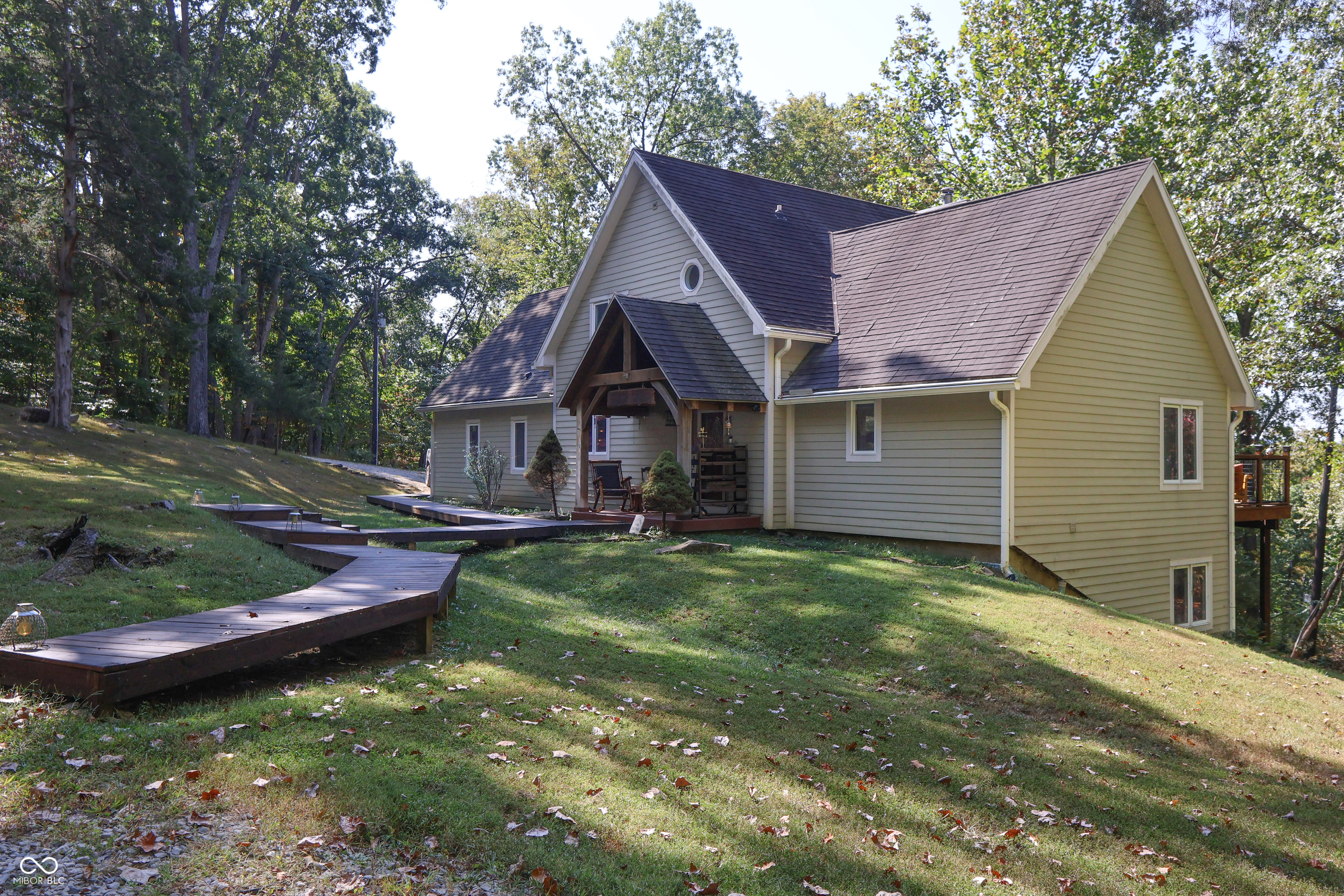 Nashville, Indiana, 47448, United States, 3 Bedrooms Bedrooms, ,4 BathroomsBathrooms,Residential,For Sale,1974172