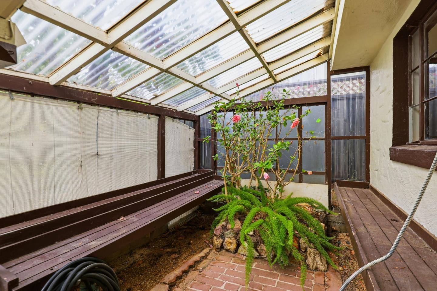 Burlingame, California, 94010, United States, 2 Bedrooms Bedrooms, ,2 BathroomsBathrooms,Residential,For Sale,1987615