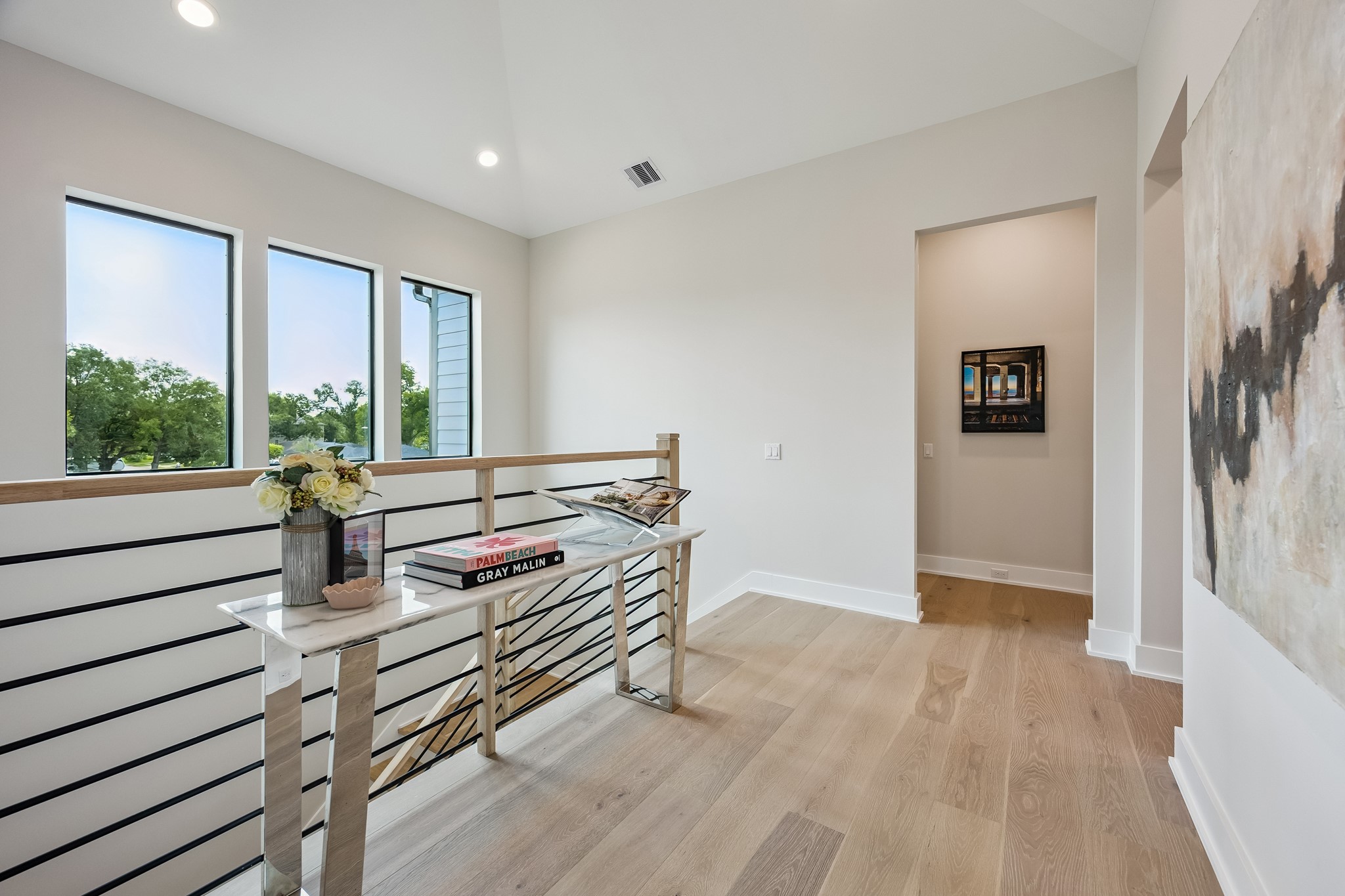  2214 Chantilly Lane - 物件實景