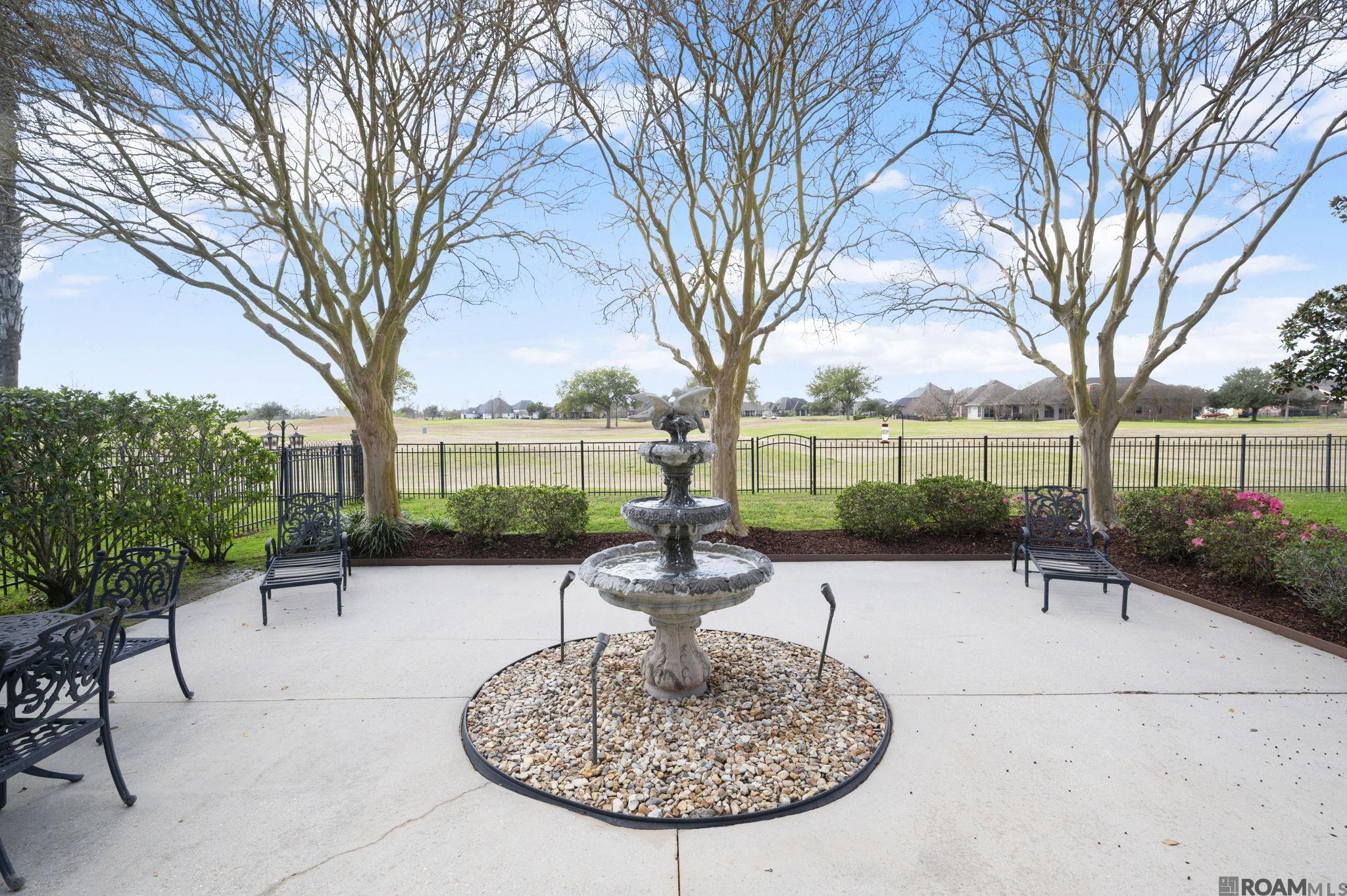 Gonzales, Louisiana, 70737, United States, 4 Bedrooms Bedrooms, ,3 BathroomsBathrooms,Residential,For Sale,2023564