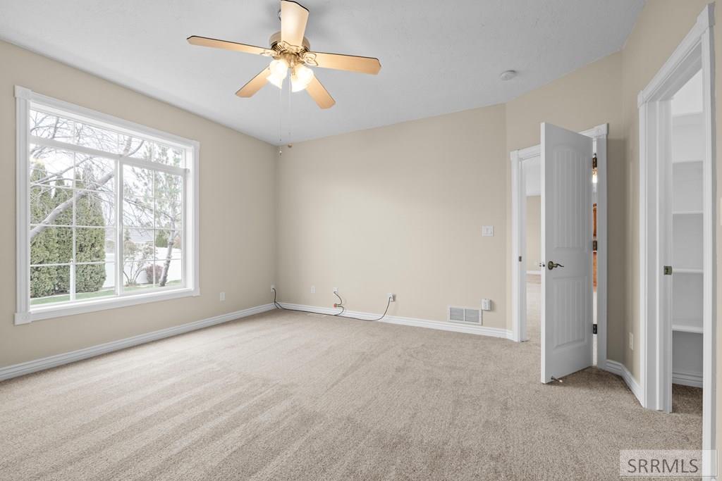 IDAHO FALLS, Idaho, 83402, United States, 5 Bedrooms Bedrooms, ,3 BathroomsBathrooms,Residential,For Sale,1987335