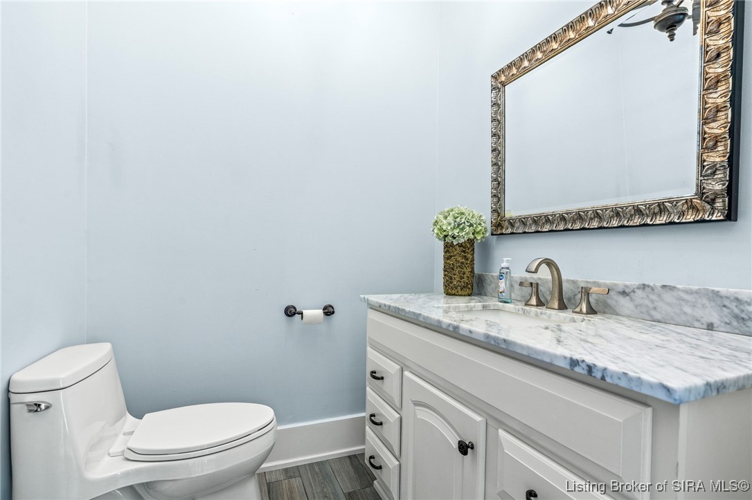 Jeffersonville, Indiana, 47130, United States, 4 Bedrooms Bedrooms, ,4 BathroomsBathrooms,Residential,For Sale,1897686