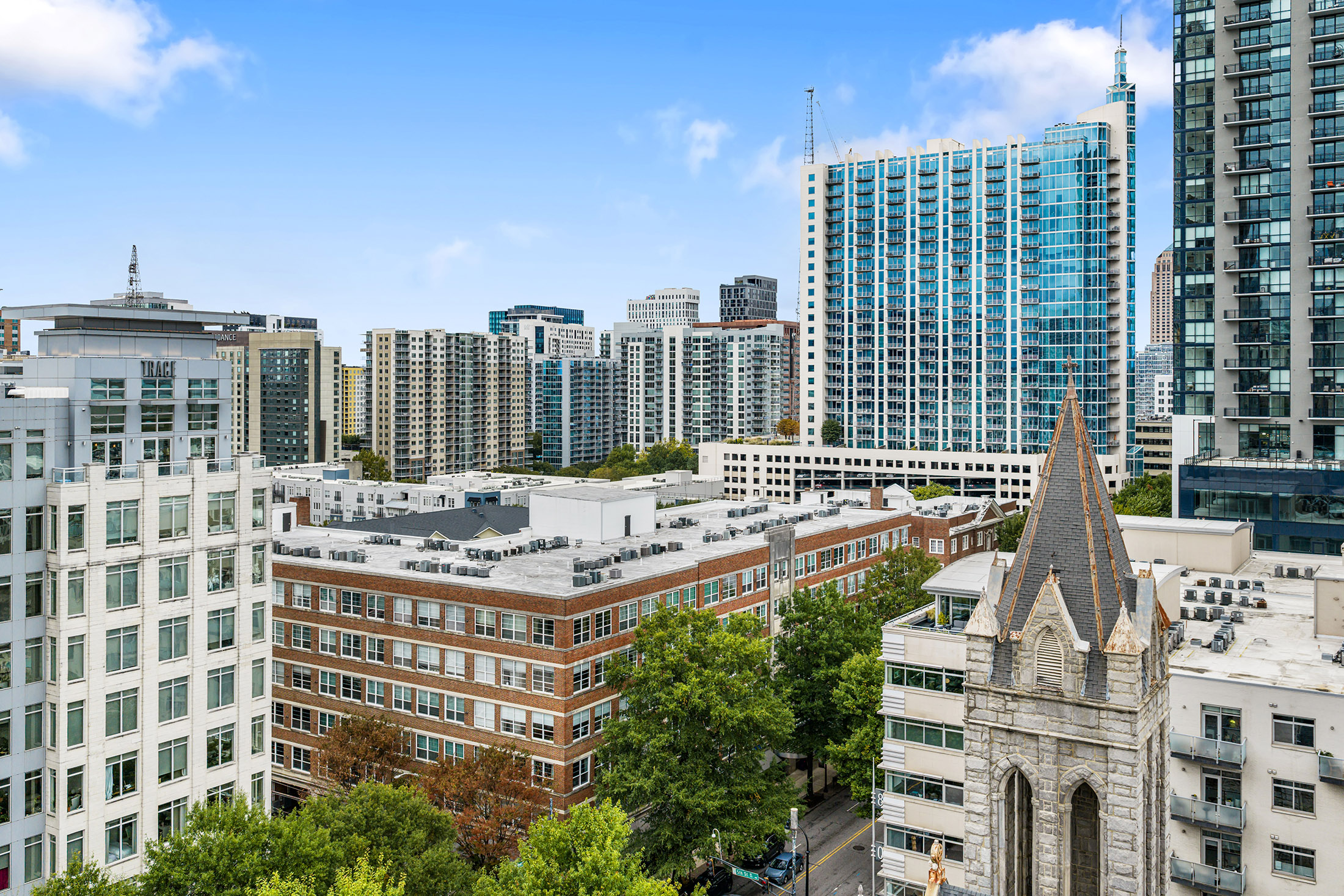  Spacious One-Bedroom Condo in the Heart of Midtown - 物件實景