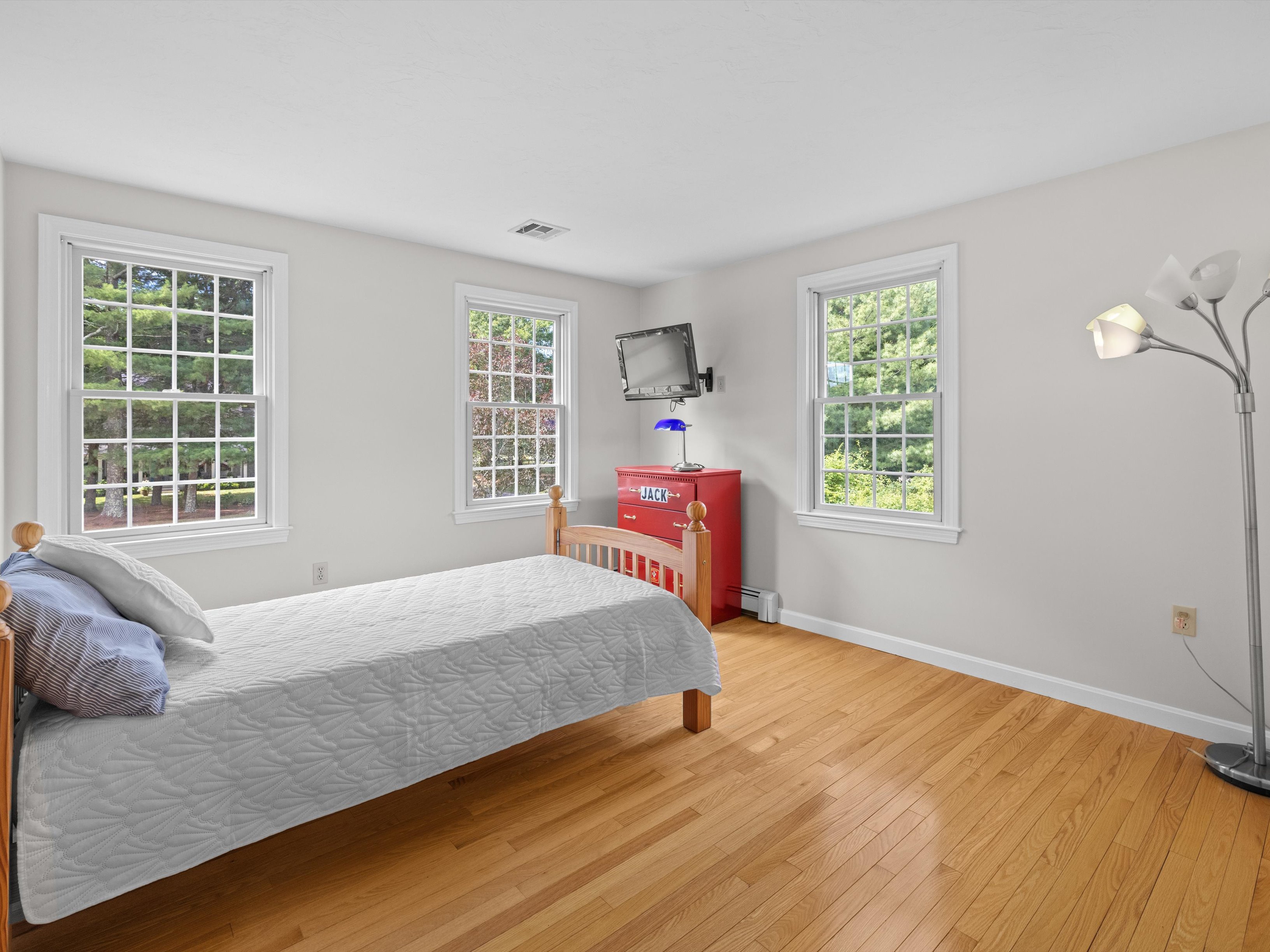  16 King Philip Path, Mendon, MA 01756 - 物件實景