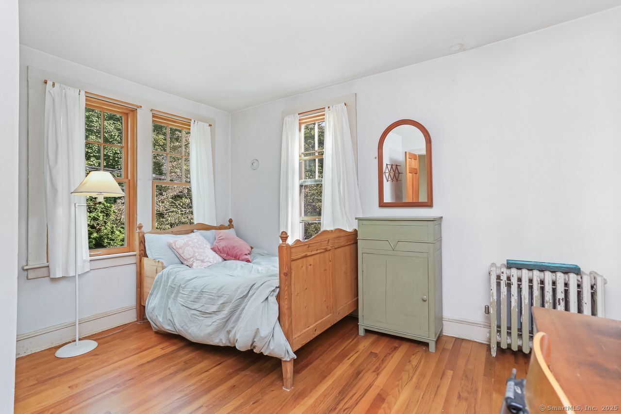 Westport, Connecticut, 06880, United States, 4 Bedrooms Bedrooms, ,3 BathroomsBathrooms,Residential,For Sale,1938739