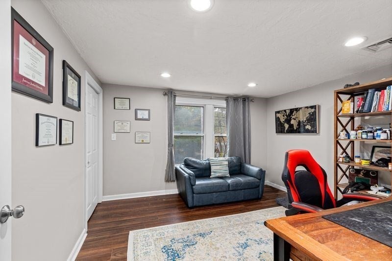 Plymouth, Massachusetts, 02360, United States, 3 Bedrooms Bedrooms, ,2 BathroomsBathrooms,Residential,For Sale,1982204