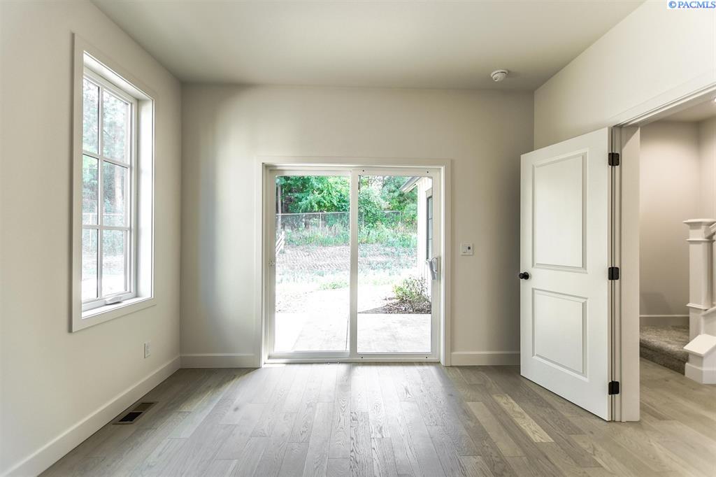 Pullman, Washington, 99163, United States, 4 Bedrooms Bedrooms, ,3 BathroomsBathrooms,Residential,For Sale,1794124