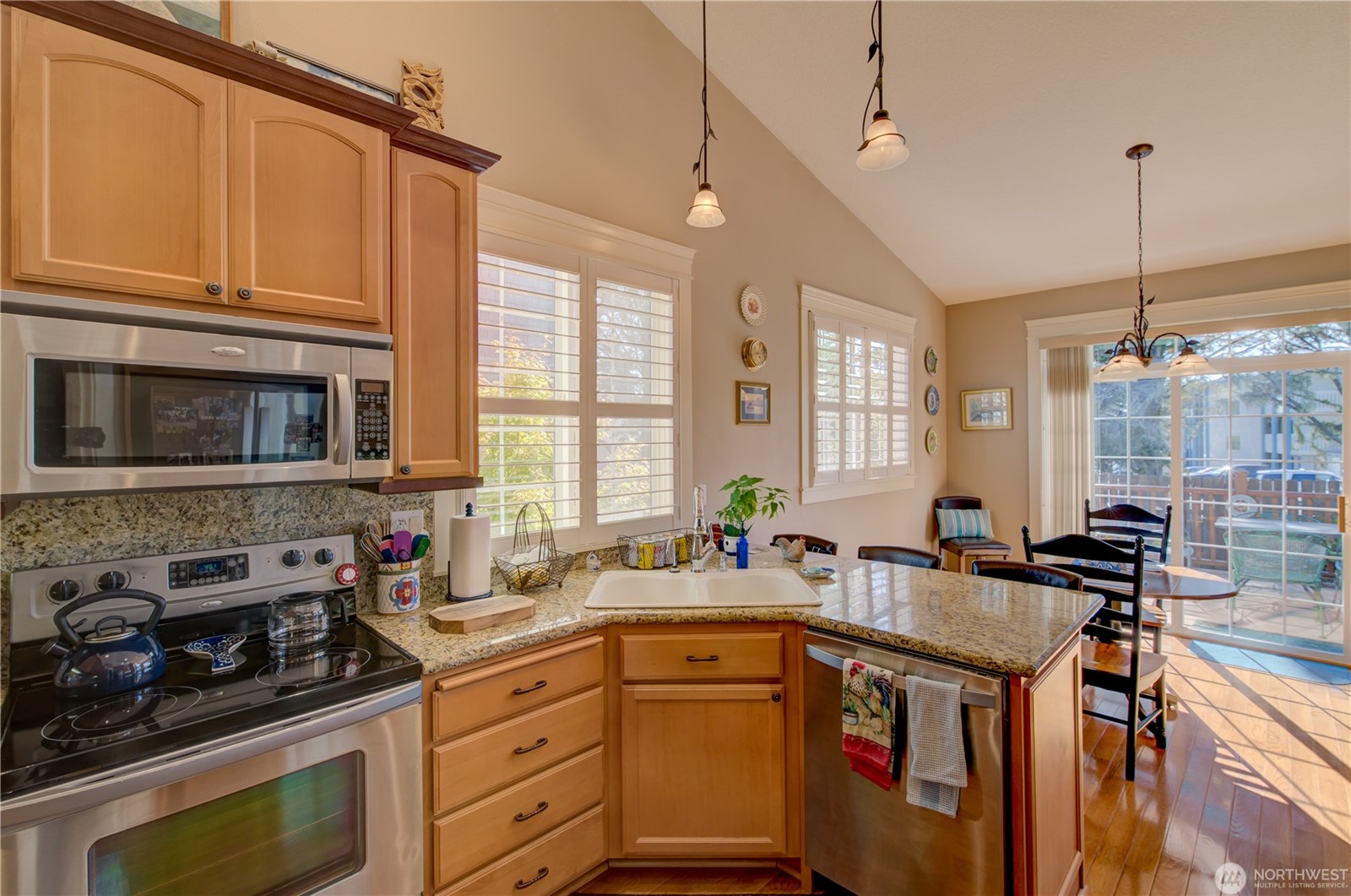 Long Beach, Washington, 98631, United States, 3 Bedrooms Bedrooms, ,4 BathroomsBathrooms,Residential,For Sale,1937572