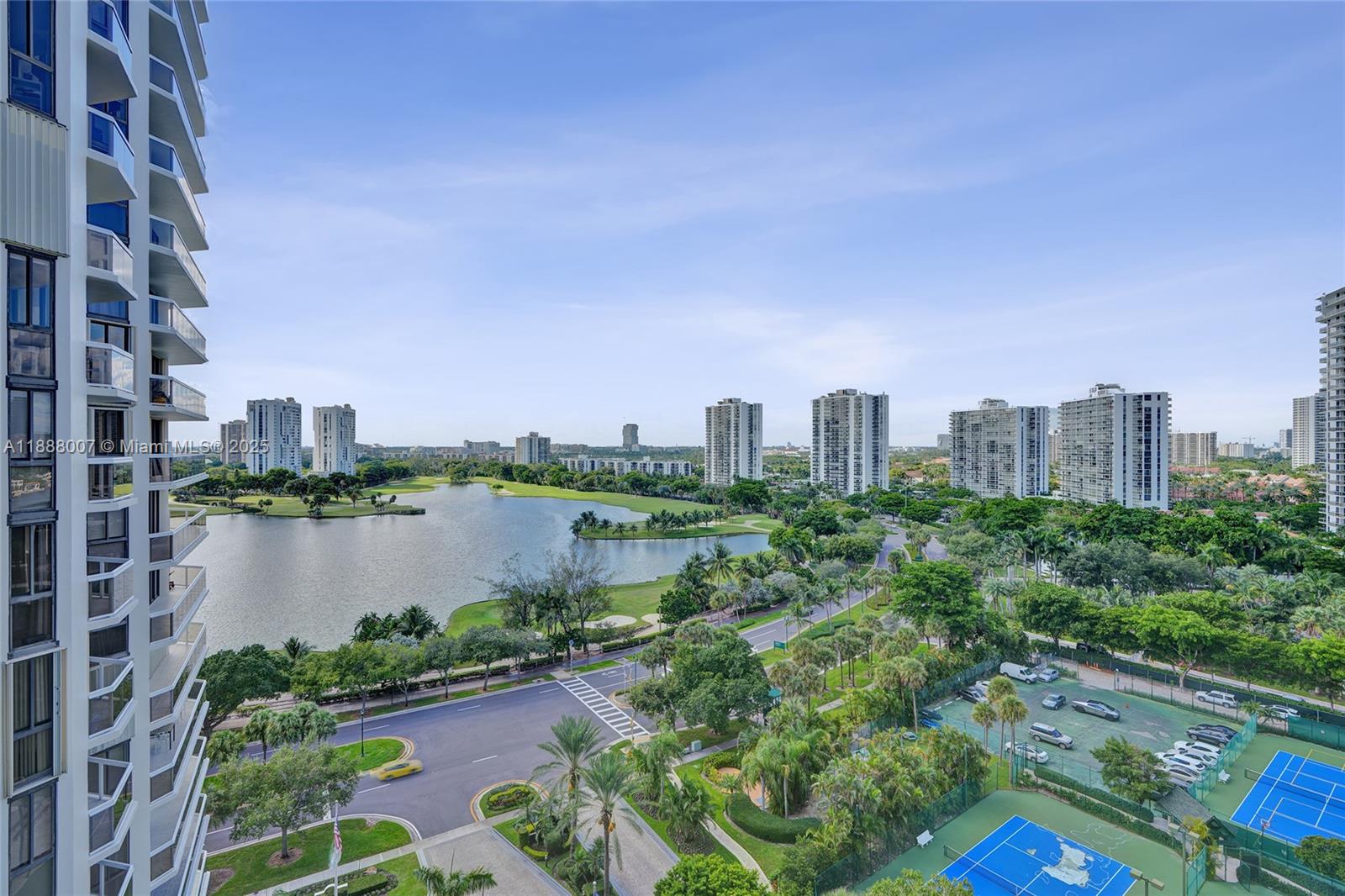 Aventura, Florida, 33180, United States, 2 Bedrooms Bedrooms, ,2 BathroomsBathrooms,Residential,For Sale,1954501