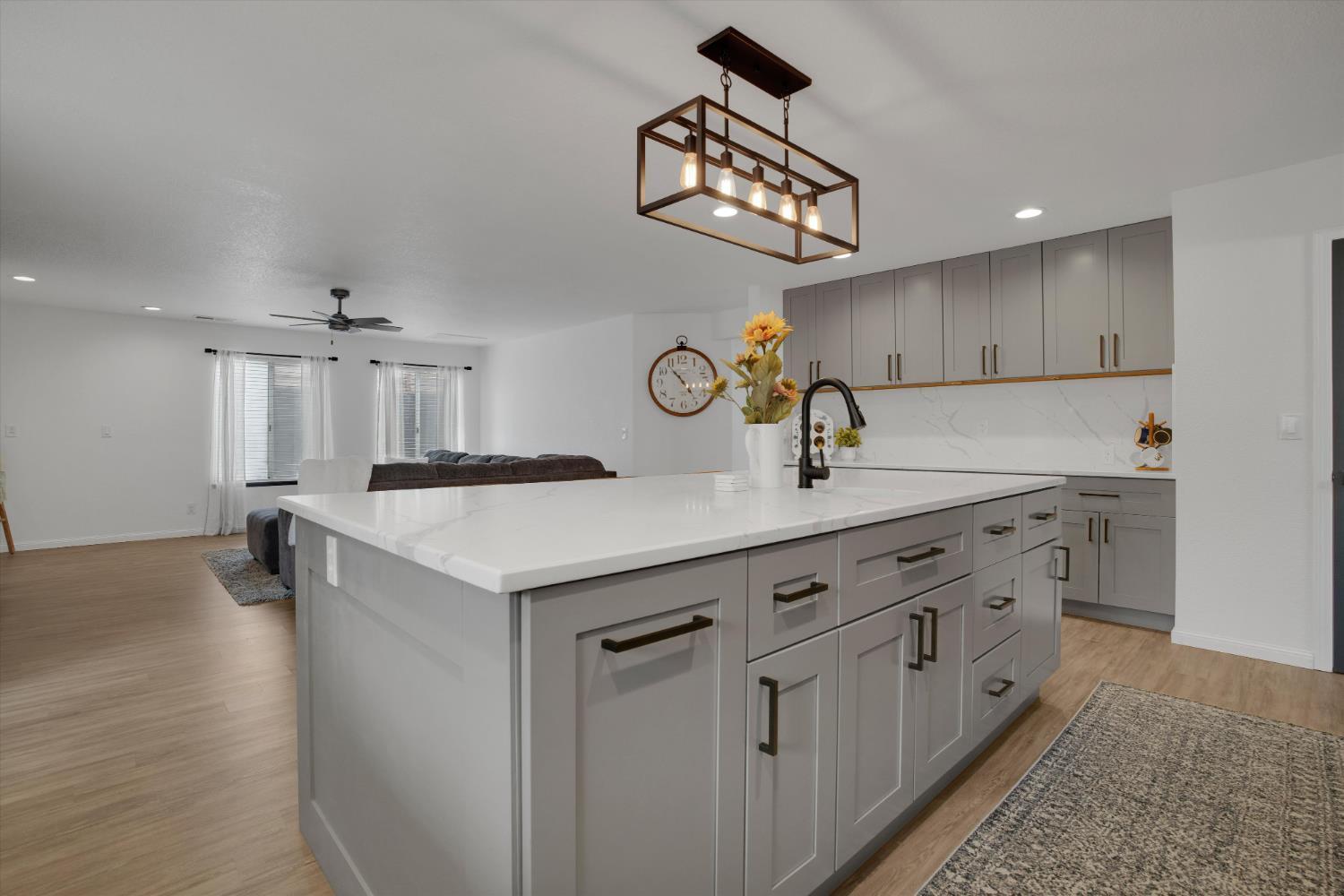 Turlock, California, 95382, United States, 4 Bedrooms Bedrooms, ,3 BathroomsBathrooms,Residential,For Sale,1975222