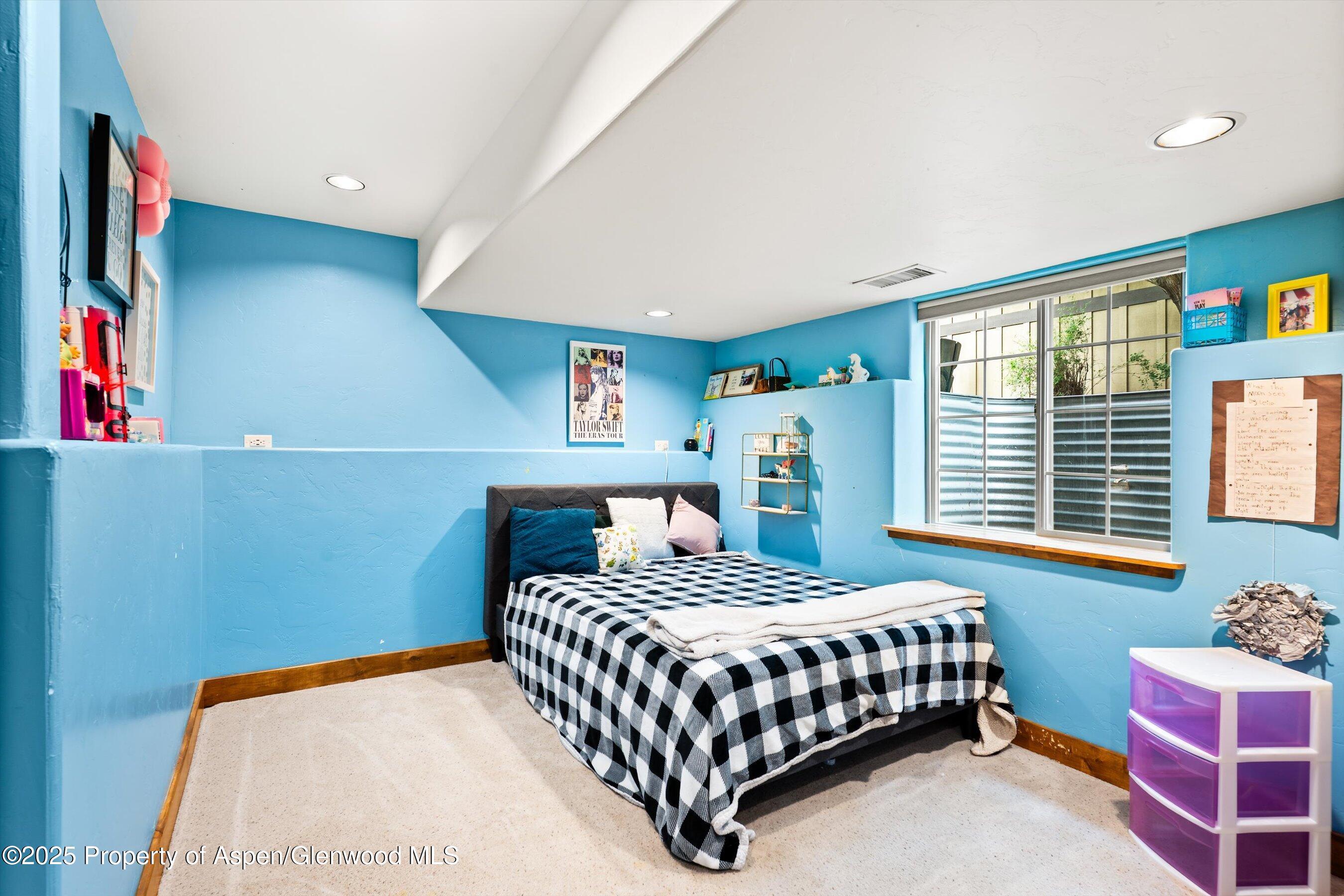 New Castle, Colorado, 81647, United States, 5 Bedrooms Bedrooms, ,4 BathroomsBathrooms,Residential,For Sale,1906868