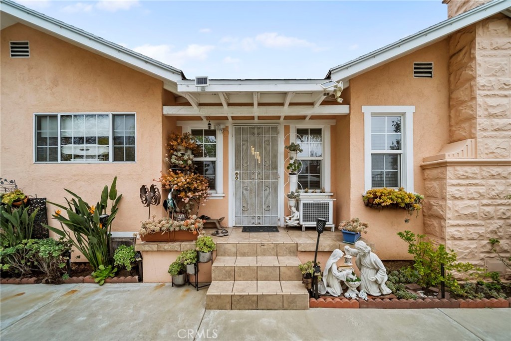 Los Angeles, California, 90041, United States, ,Residential,For Sale,2013561