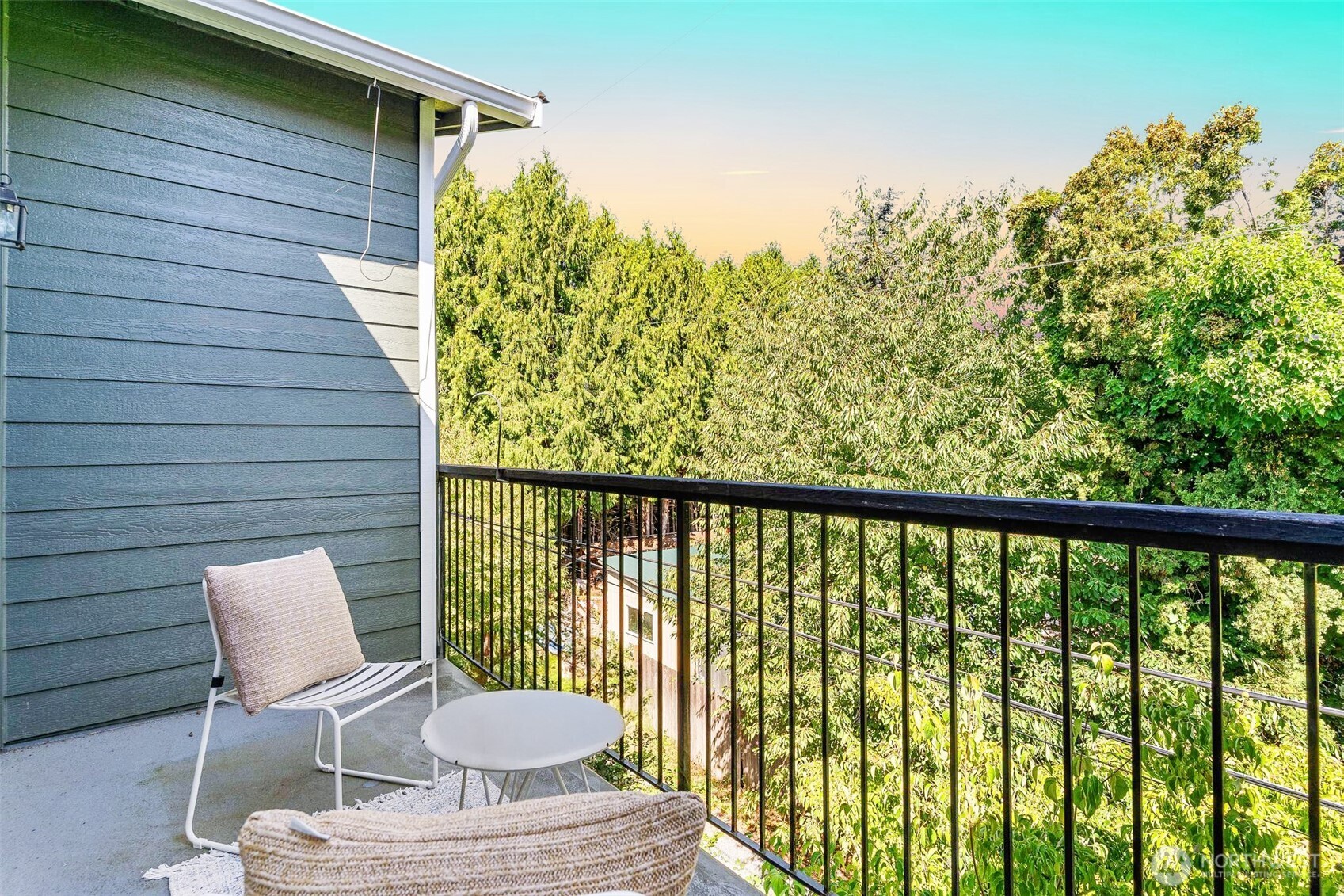 Kenmore, Washington, 98028, United States, 3 Bedrooms Bedrooms, ,2 BathroomsBathrooms,Residential,For Sale,1974587