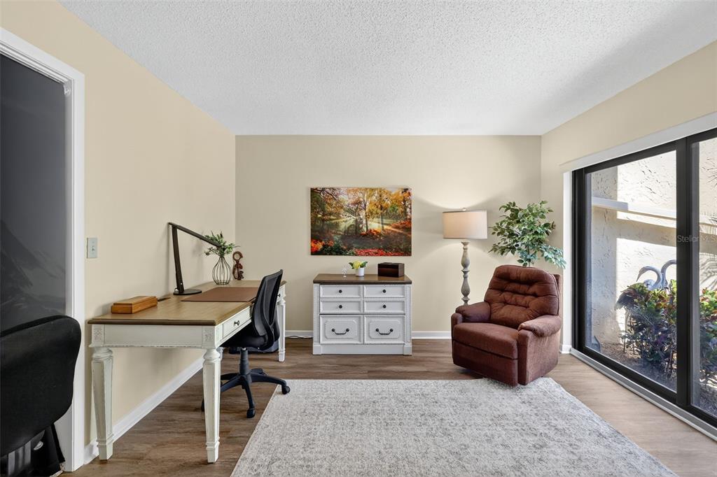 Largo, Florida, 33774, United States, 3 Bedrooms Bedrooms, ,3 BathroomsBathrooms,Residential,For Sale,1965170