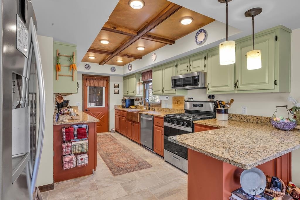 Hayesville, North Carolina, 28904, United States, 3 Bedrooms Bedrooms, ,3 BathroomsBathrooms,Residential,For Sale,1834730