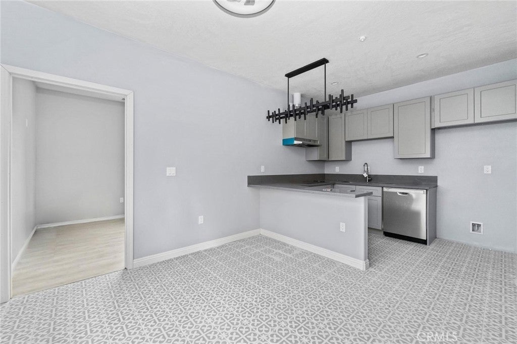 Victorville, California, 92392, United States, 4 Bedrooms Bedrooms, ,3 BathroomsBathrooms,Residential,For Sale,2036507