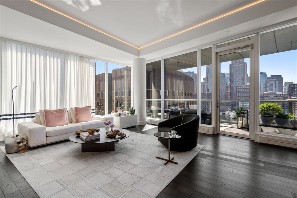 Boston, Massachusetts, 02210, United States, 3 Bedrooms Bedrooms, ,4 BathroomsBathrooms,Residential,For Sale,1885847