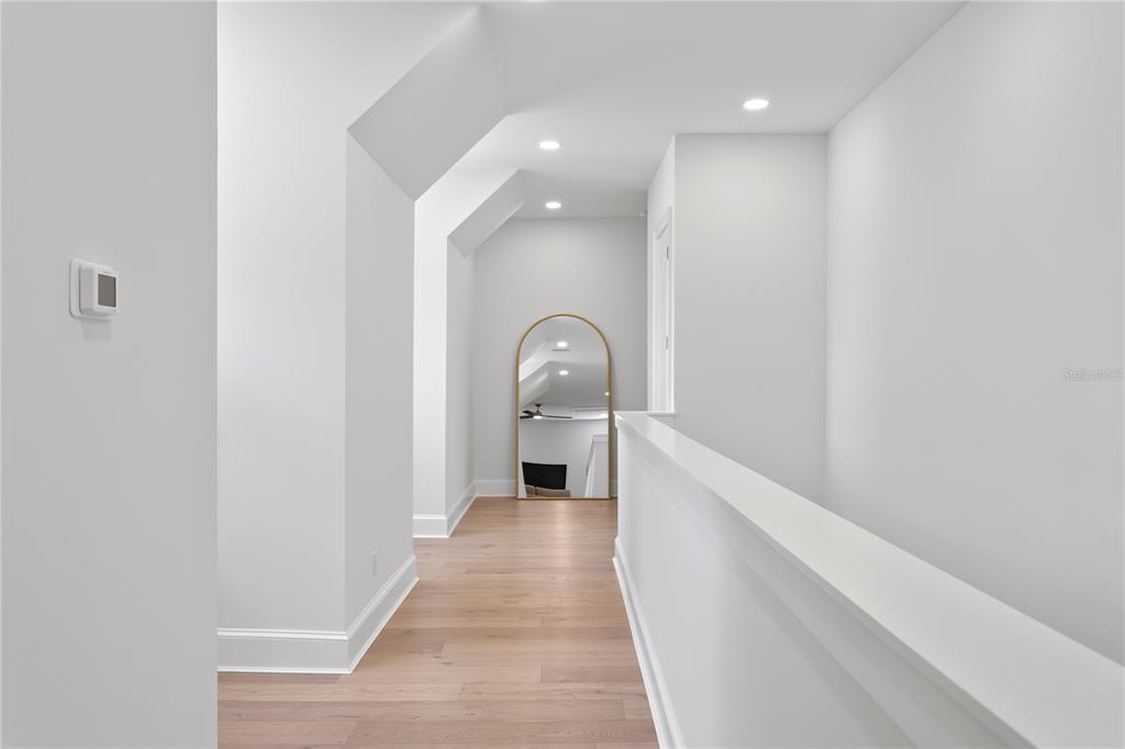 Tampa, Florida, 33629, United States, 5 Bedrooms Bedrooms, ,5 BathroomsBathrooms,Residential,For Sale,1837490