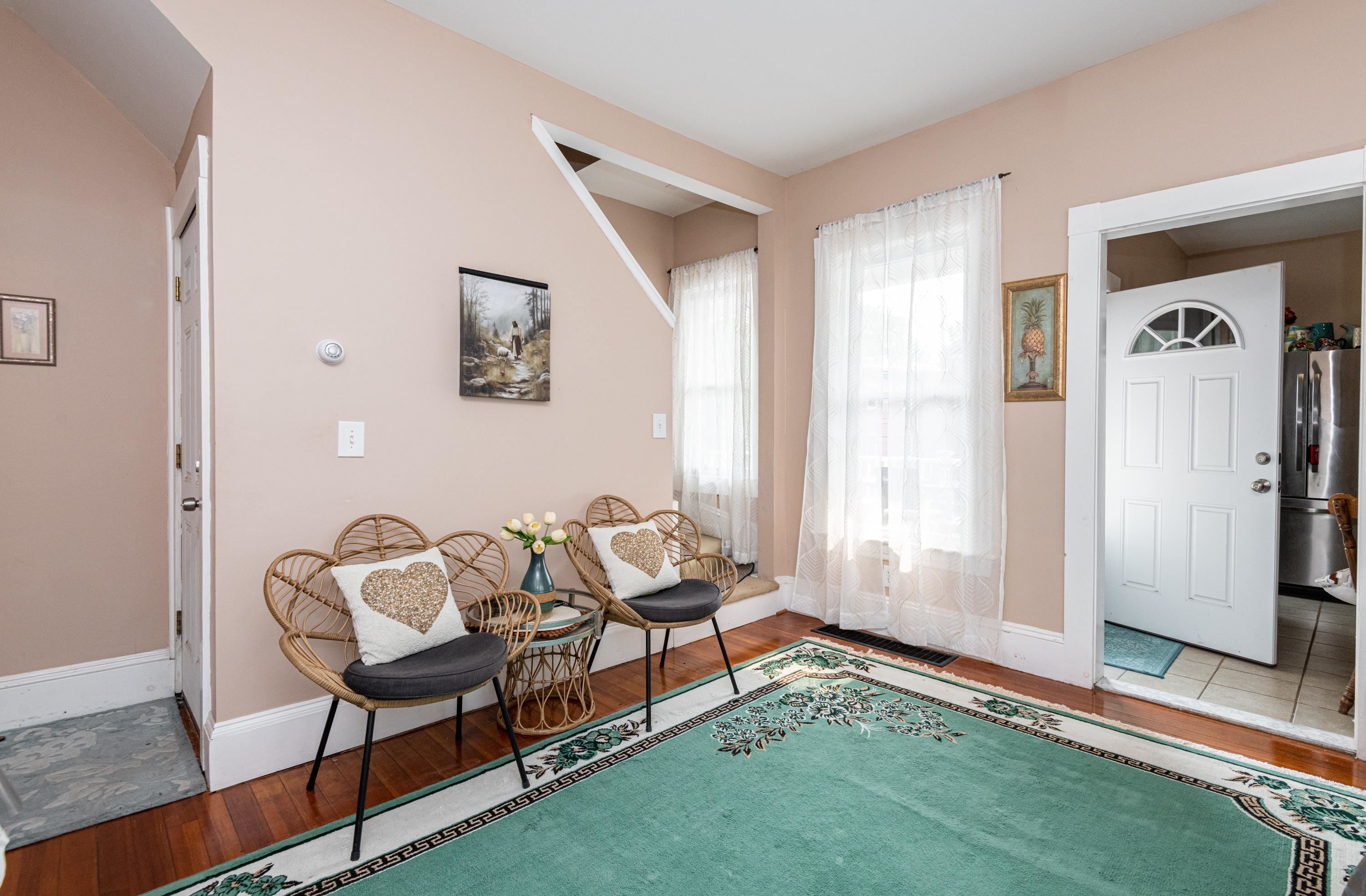 Nashua, New Hampshire, 03064, United States, ,Residential,For Sale,1924179