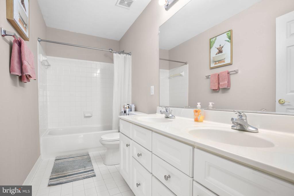 Stafford, Virginia, 22554, United States, 4 Bedrooms Bedrooms, ,4 BathroomsBathrooms,Residential,For Sale,2013992