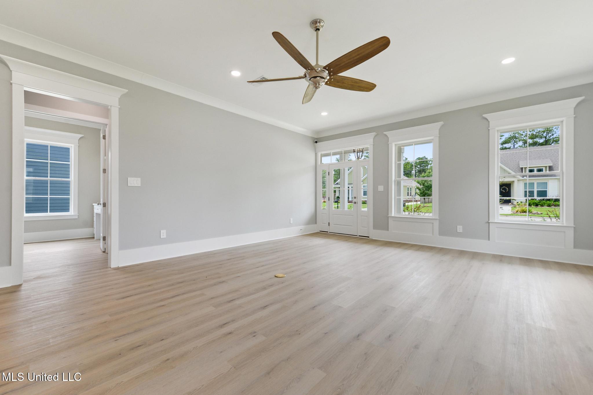 Gulfport, Mississippi, 39503, United States, 3 Bedrooms Bedrooms, ,2 BathroomsBathrooms,Residential,For Sale,1784044