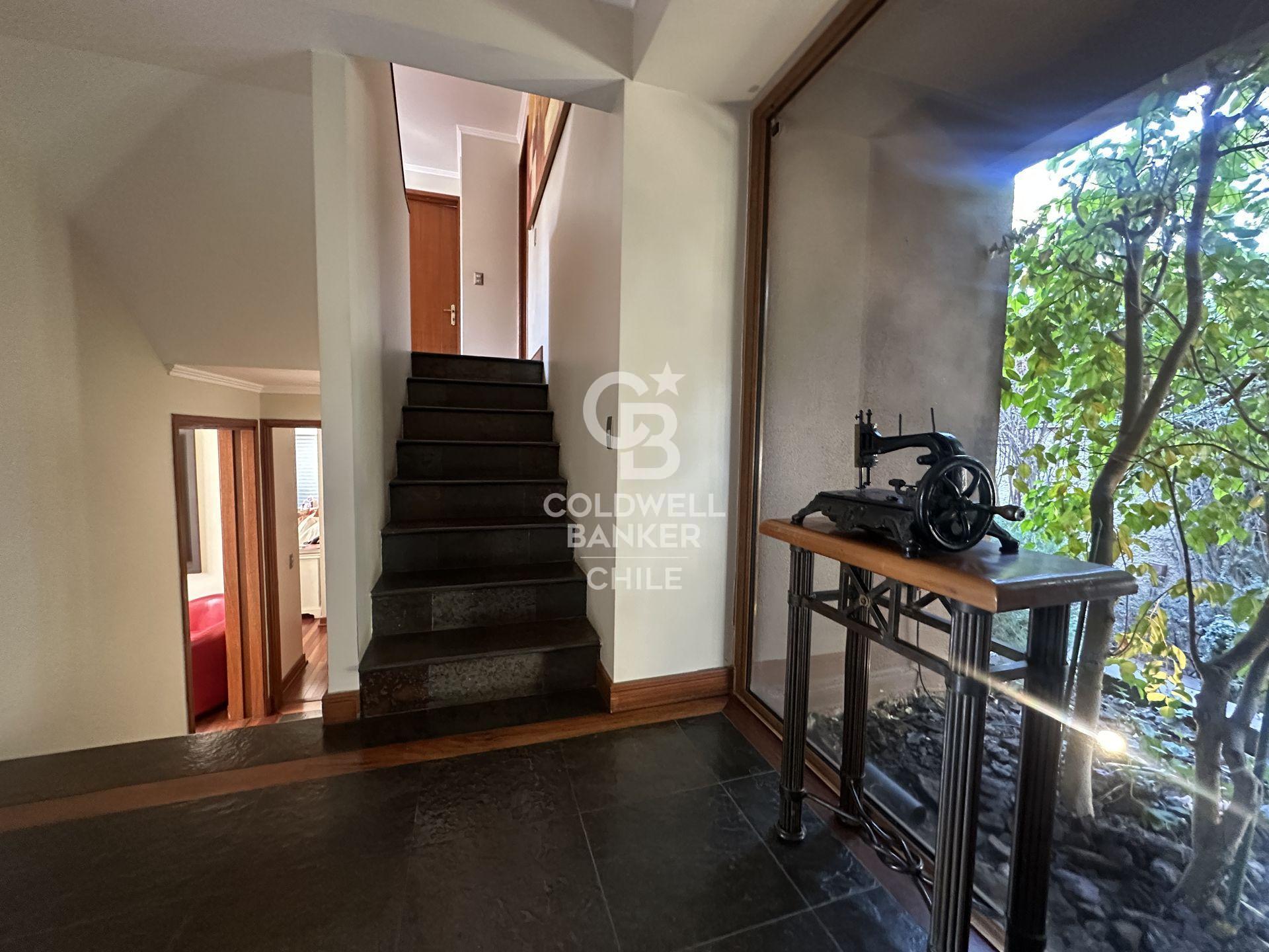 Lo Barnechea, Chile, 6 Bedrooms Bedrooms, ,5 BathroomsBathrooms,Residential,For Sale,1903645