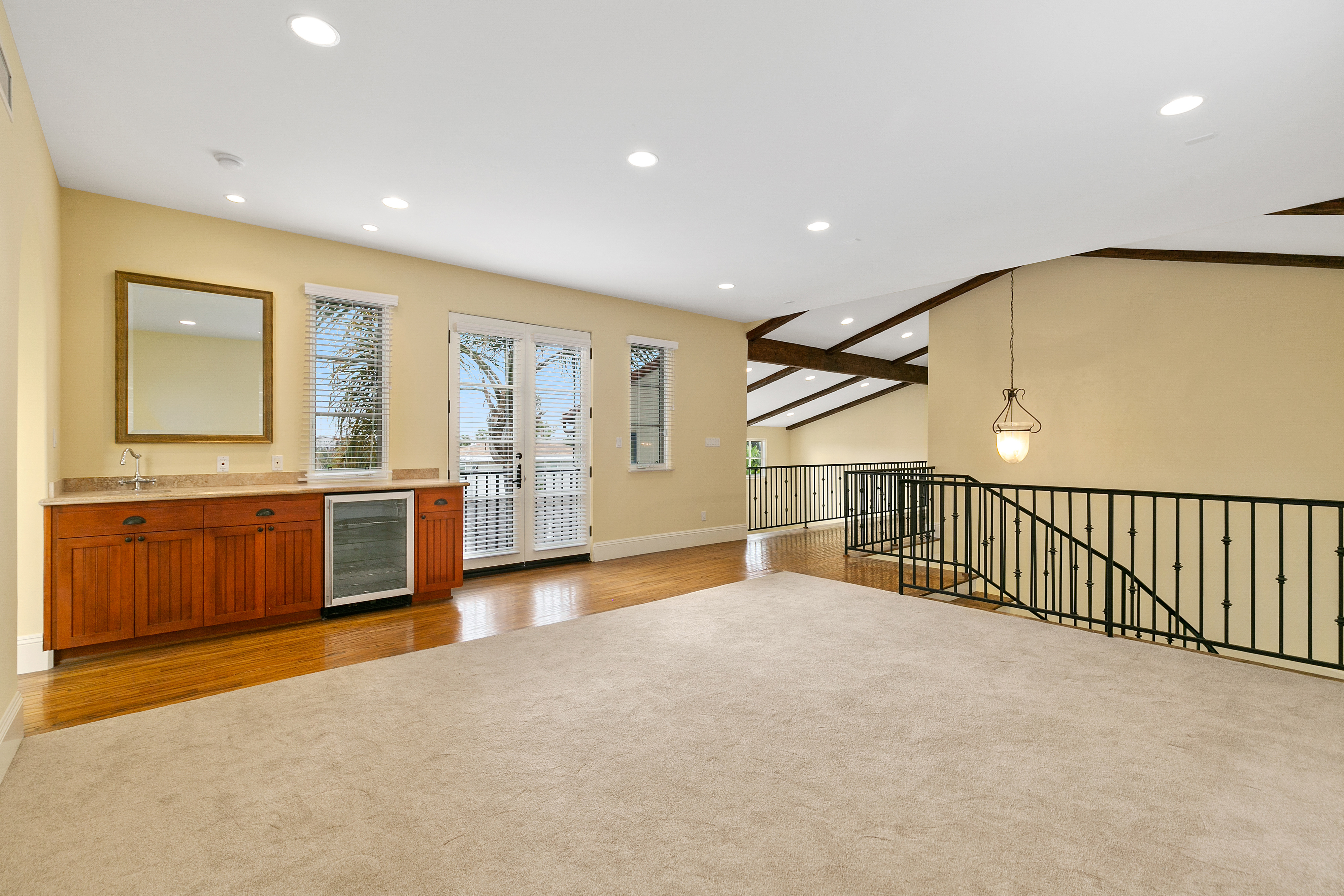 Hermosa Beach, California, 90254, United States, 5 Bedrooms Bedrooms, ,5 BathroomsBathrooms,Residential,For Sale,1838014