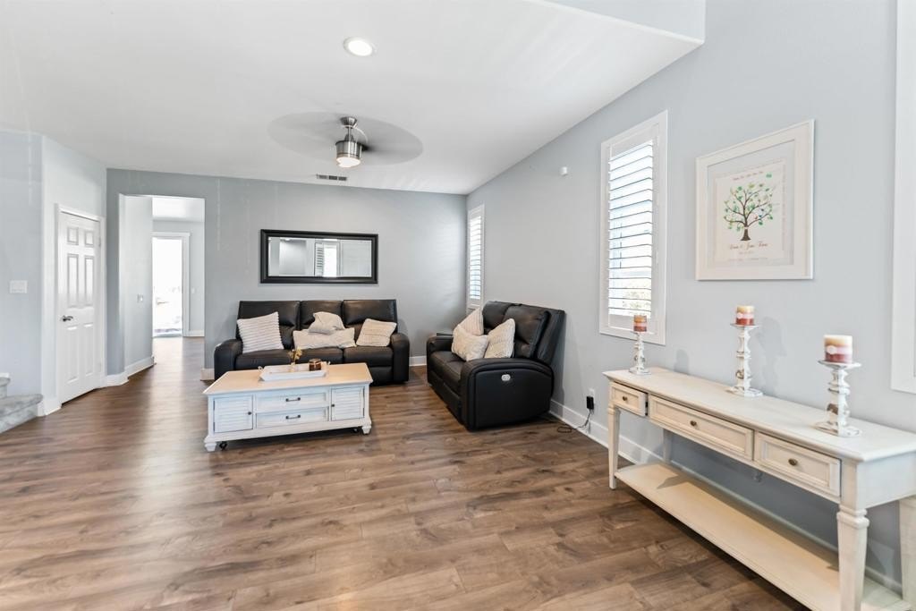 Murrieta, California, 92563, United States, 4 Bedrooms Bedrooms, ,4 BathroomsBathrooms,Residential,For Sale,1900898