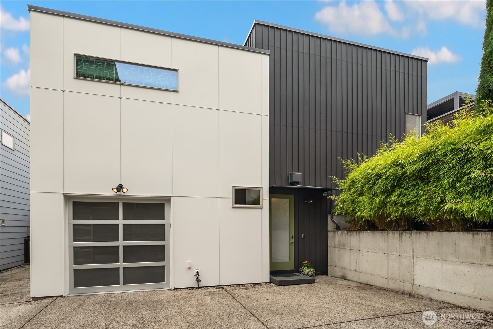 Seattle, Washington, 98108, United States, 3 Bedrooms Bedrooms, ,3 BathroomsBathrooms,Residential,For Sale,1947115