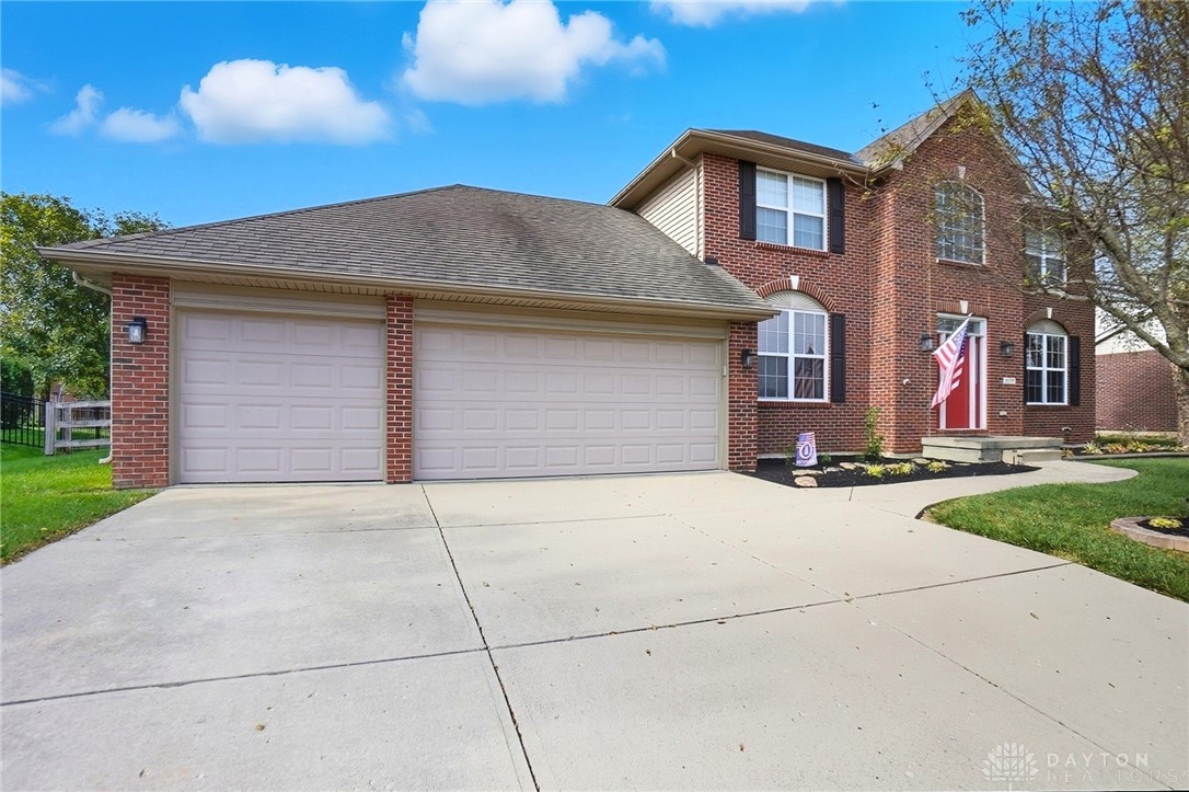 Clearcreek Twp, Ohio, 45458, United States, 4 Bedrooms Bedrooms, ,4 BathroomsBathrooms,Residential,For Sale,1966206