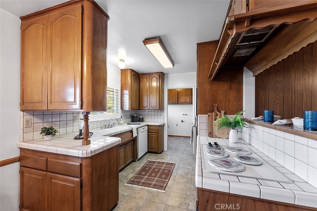 Covina, California, 91723, United States, 3 Bedrooms Bedrooms, ,1 BathroomBathrooms,Residential,For Sale,1905623