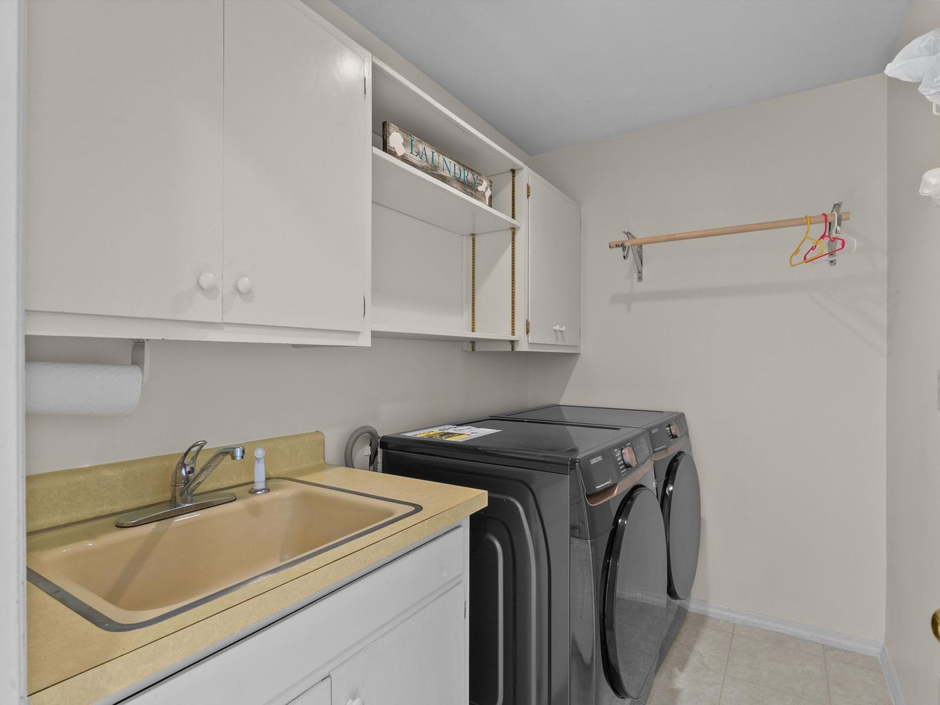 Manitowoc, Wisconsin, 54220, United States, 4 Bedrooms Bedrooms, ,4 BathroomsBathrooms,Residential,For Sale,1982773