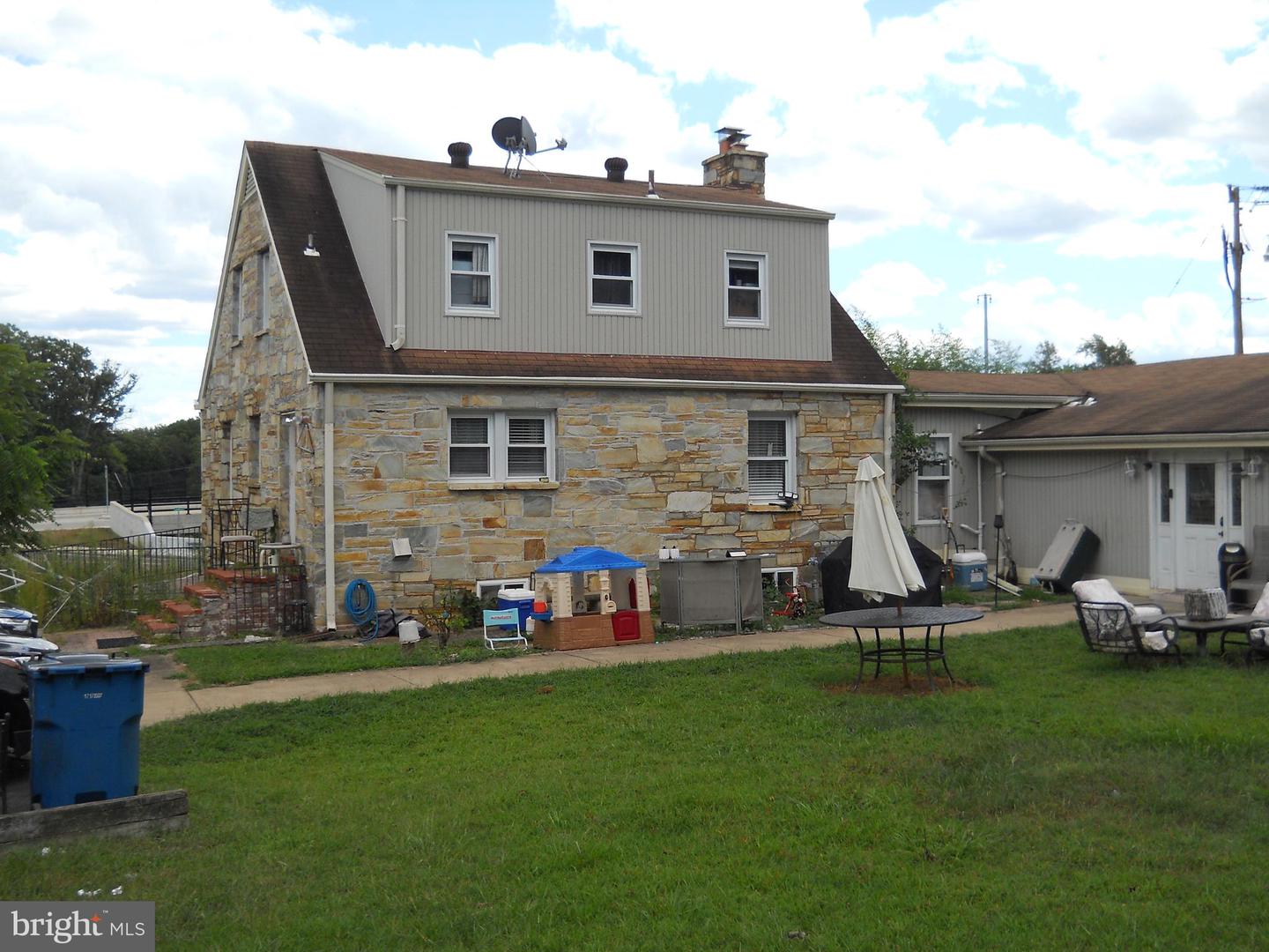 Fairfax, Virginia, 22030, United States, 4 Bedrooms Bedrooms, ,4 BathroomsBathrooms,Residential,For Sale,1991943