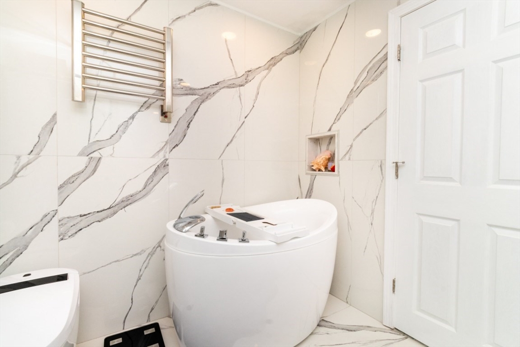 Stoughton, Massachusetts, 02072, United States, 4 Bedrooms Bedrooms, ,3 BathroomsBathrooms,Residential,For Sale,1987663