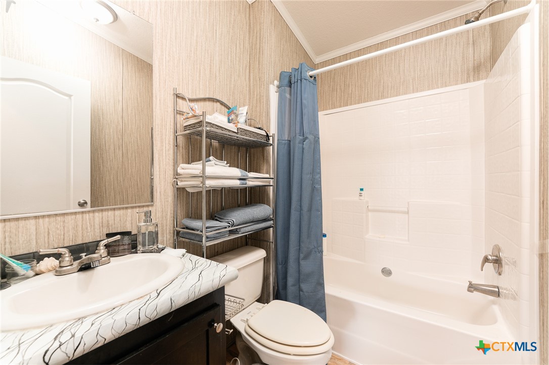 Bartlett, Texas, 76511, United States, 3 Bedrooms Bedrooms, ,2 BathroomsBathrooms,Residential,For Sale,1991211