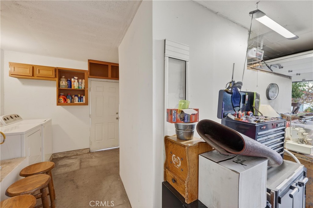 Corona, California, 92883, United States, 4 Bedrooms Bedrooms, ,2 BathroomsBathrooms,Residential,For Sale,2009090