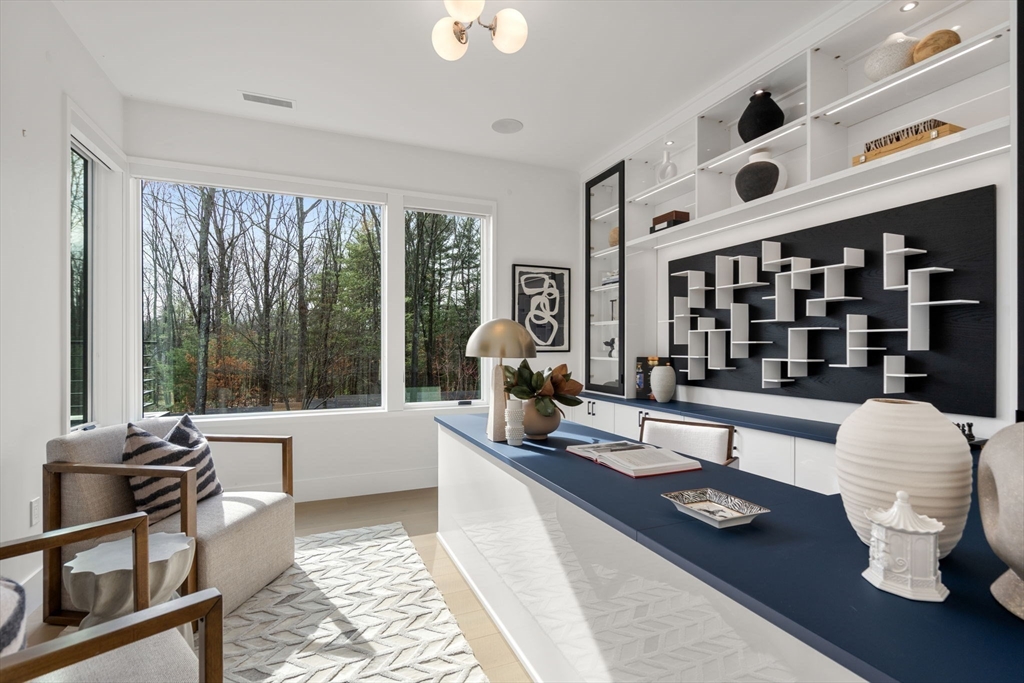 Weston, Massachusetts, 02493, United States, 6 Bedrooms Bedrooms, ,8 BathroomsBathrooms,Residential,For Sale,1946970