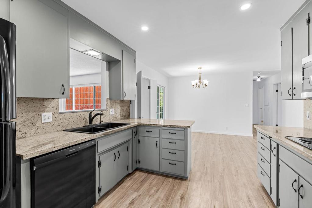 Watsonville, California, 95076, United States, 3 Bedrooms Bedrooms, ,2 BathroomsBathrooms,Residential,For Sale,1976793