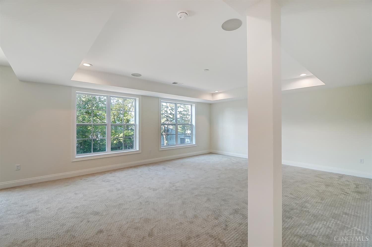 Madeira, Ohio, 45243, United States, 3 Bedrooms Bedrooms, ,3 BathroomsBathrooms,Residential,For Sale,2001703