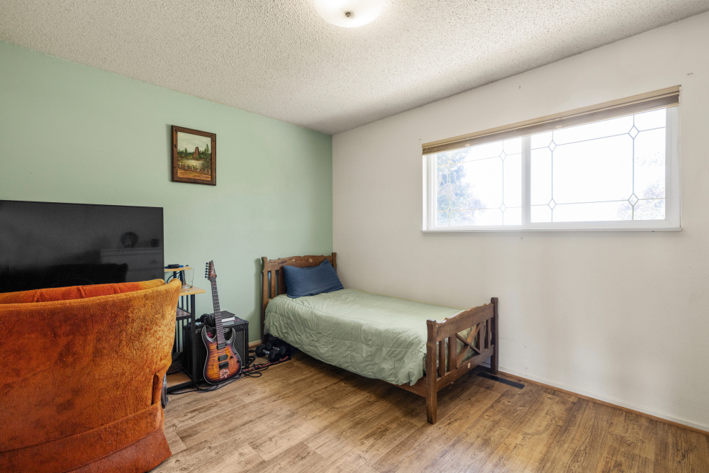 KLAMATH FALLS, Oregon, 97603, United States, 3 Bedrooms Bedrooms, ,2 BathroomsBathrooms,Residential,For Sale,1984285