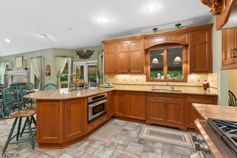 Hardyston Township, New Jersey, 07460, United States, 4 Bedrooms Bedrooms, ,4 BathroomsBathrooms,Residential,For Sale,1900804