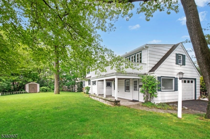 Garwood Boro, New Jersey, 07027, United States, 5 Bedrooms Bedrooms, ,4 BathroomsBathrooms,Residential,For Sale,1835599