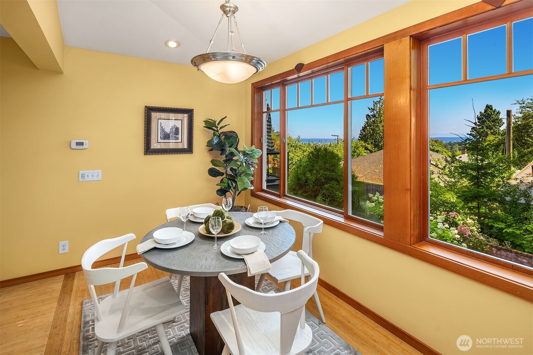 Seattle, Washington, 98112, United States, 2 Bedrooms Bedrooms, ,1 BathroomBathrooms,Residential,For Sale,1907246