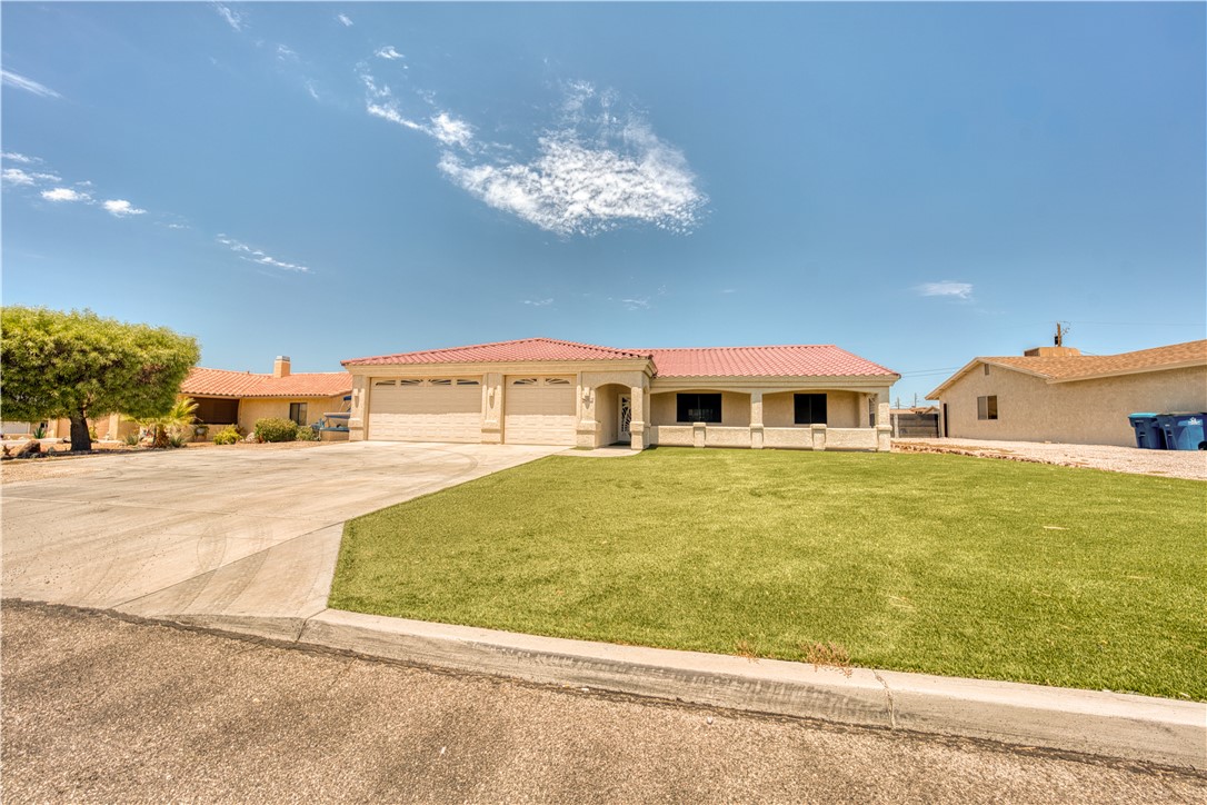 Lake Havasu, Arizona, 86403, United States, 3 Bedrooms Bedrooms, ,1 BathroomBathrooms,Residential,For Sale,1901749